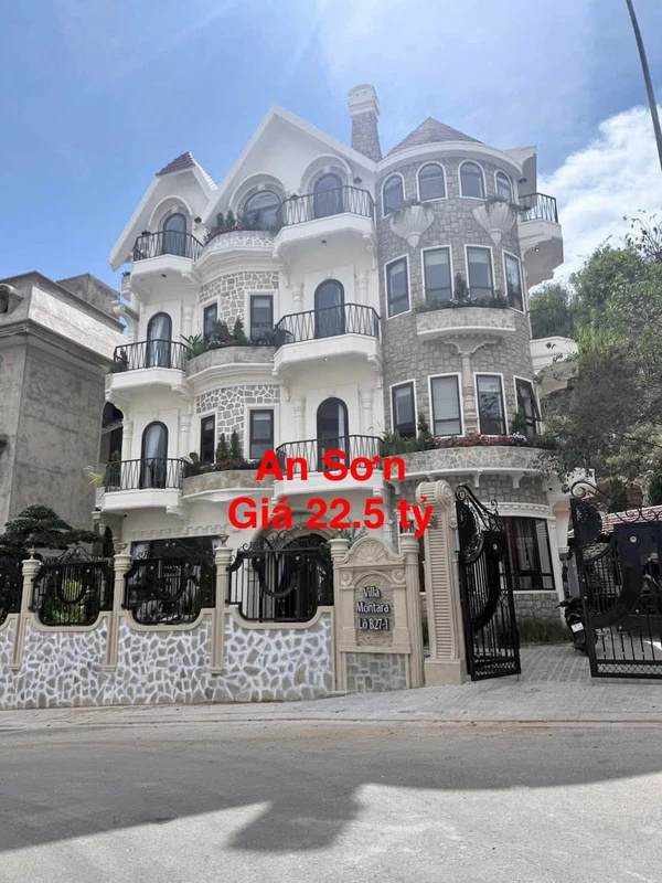 Bán biệt thự cao cấp 241m2, 7 phòng ngủ, Đà Lạt 22.5 tỷ