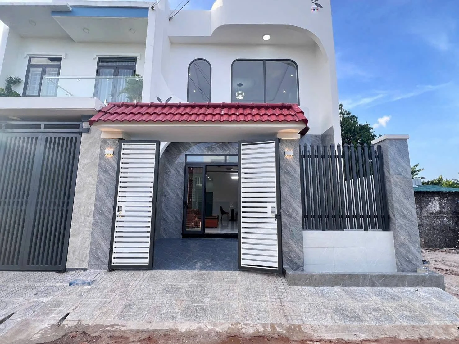 Bán nhà 1 trệt 1 lầu 3PN 80m2 Hòa Long 2,85 tỷ - Ảnh 1