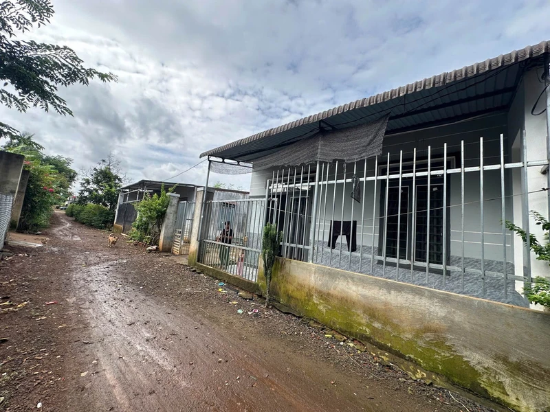 Bán 2 căn nhà cấp 4 liền vách 5 phòng ngủ giá 799 triệu tại thôn 5 Ea Bar, Đắk Lắk