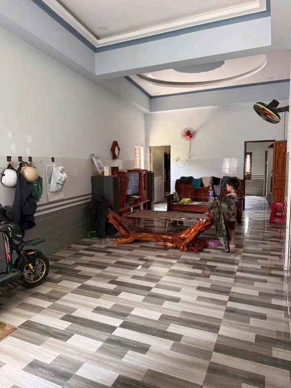 Bán nhà nội bộ 120m2, 3 phòng ngủ Phan Thiết Bình Thuận