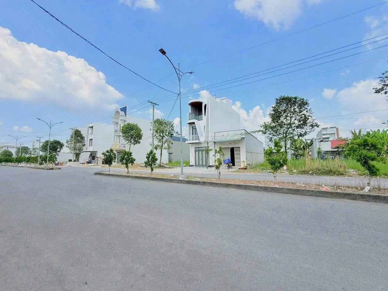 Bán nền đất 85m² trục chính D1, KDC Hồng Loan, Cần Thơ - Ảnh 1