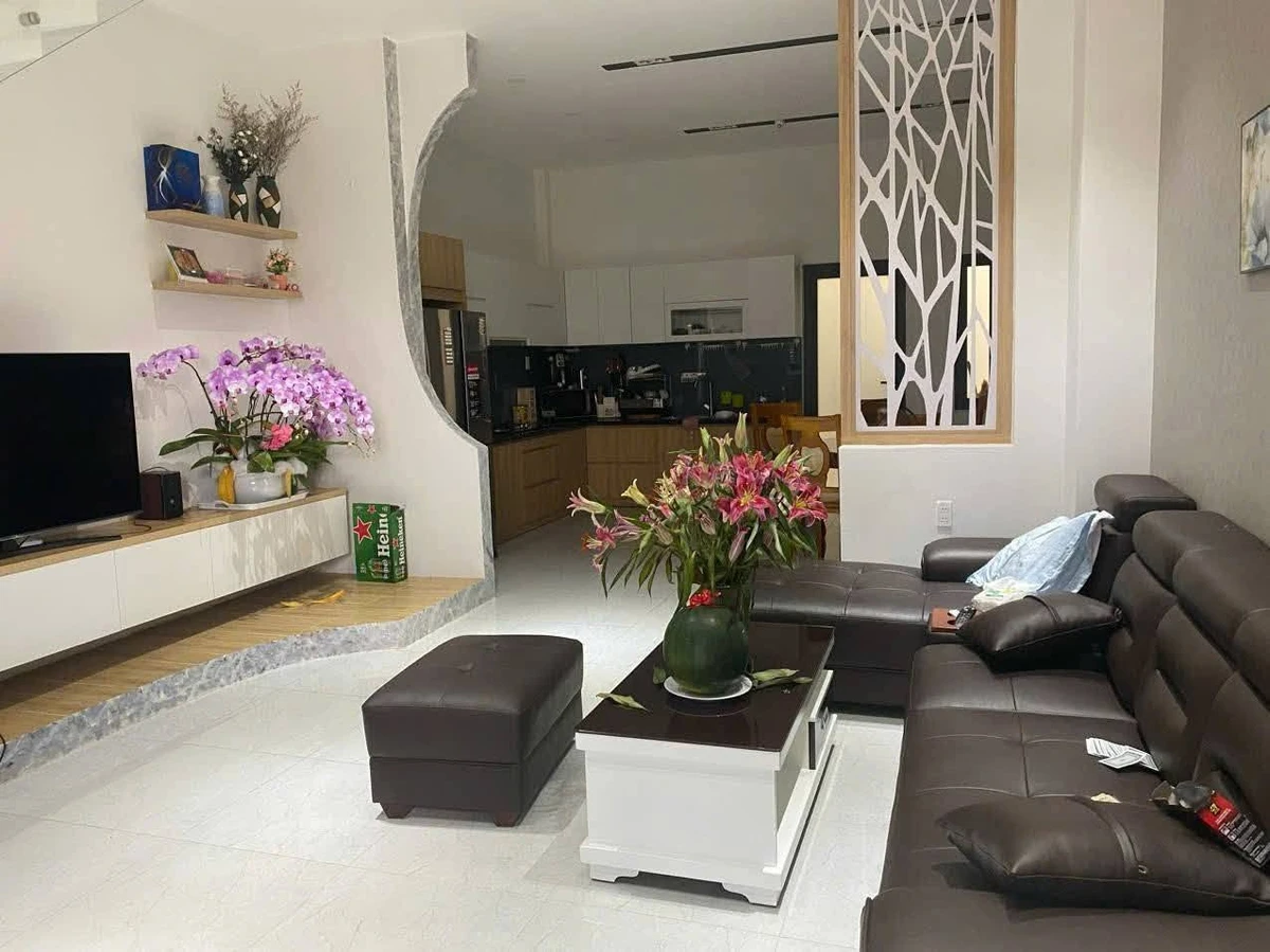 Bán nhà mặt tiền DX34 Phú Mỹ, 110m², 1 trệt 2 lầu, 3PN, giá 4,6 tỷ - Ảnh thu nhỏ 3