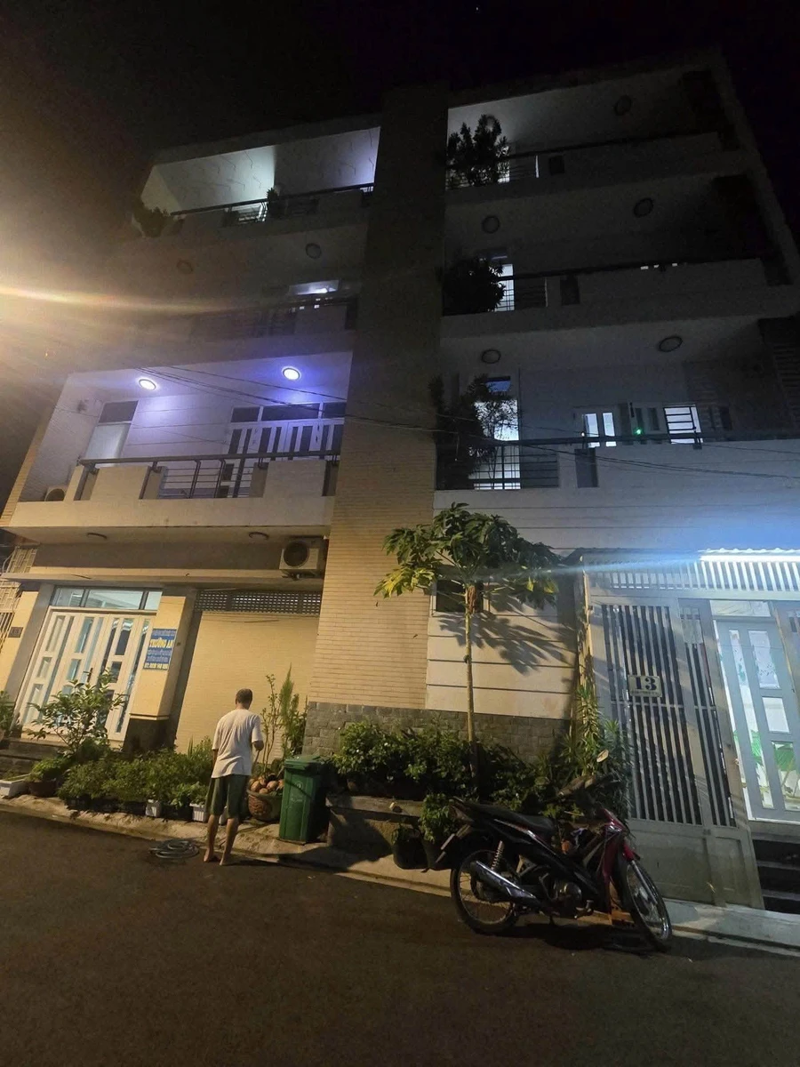 Bán nhà góc 2 mặt tiền 88m² 6PN 6WC Quận 12 giá 7.7 tỷ - Ảnh thu nhỏ 2