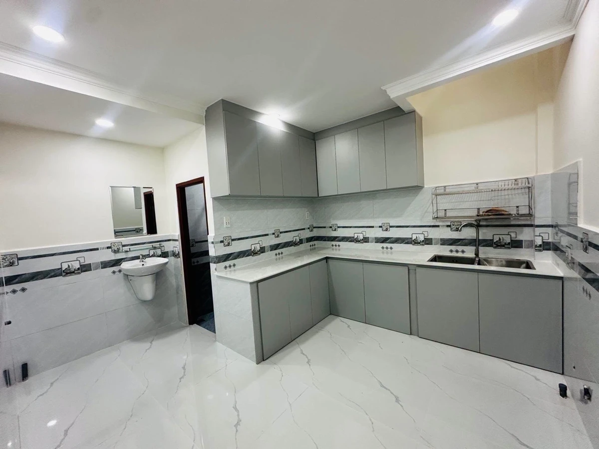 Bán nhà mặt tiền Tân Chánh Hiệp 8, 80m2, 1 trệt 1 lửng 3PN, giá 5,95 tỷ, Quận 12 - Ảnh thu nhỏ 3
