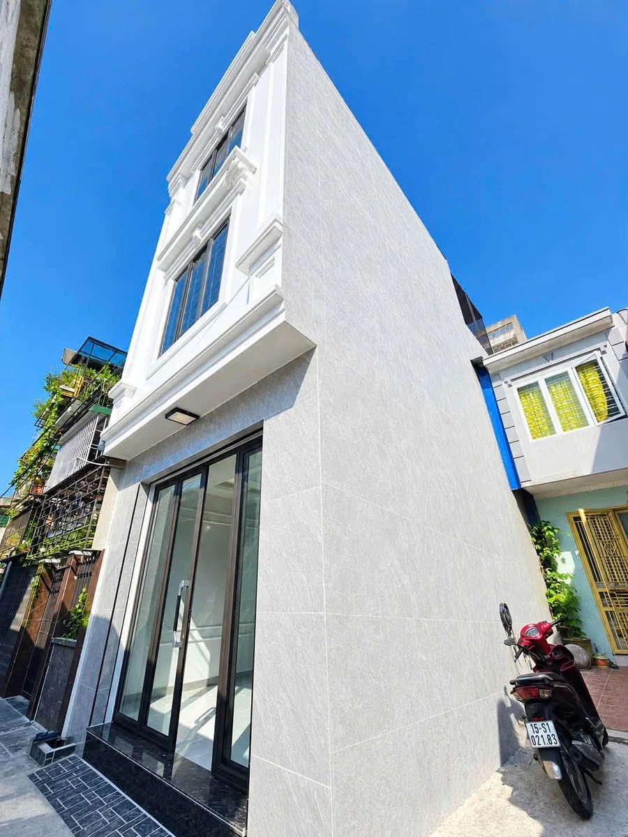 Bán nhà 3 tầng 40m2, 3 phòng ngủ, Tôn Đức Thắng, Quận 1 - Ảnh 1