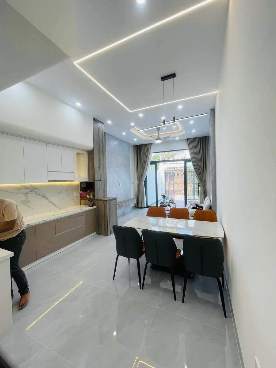 Bán nhà 2 tầng 80m2, 4 phòng ngủ, sân ô tô, Quận 12 - Ảnh thu nhỏ 2