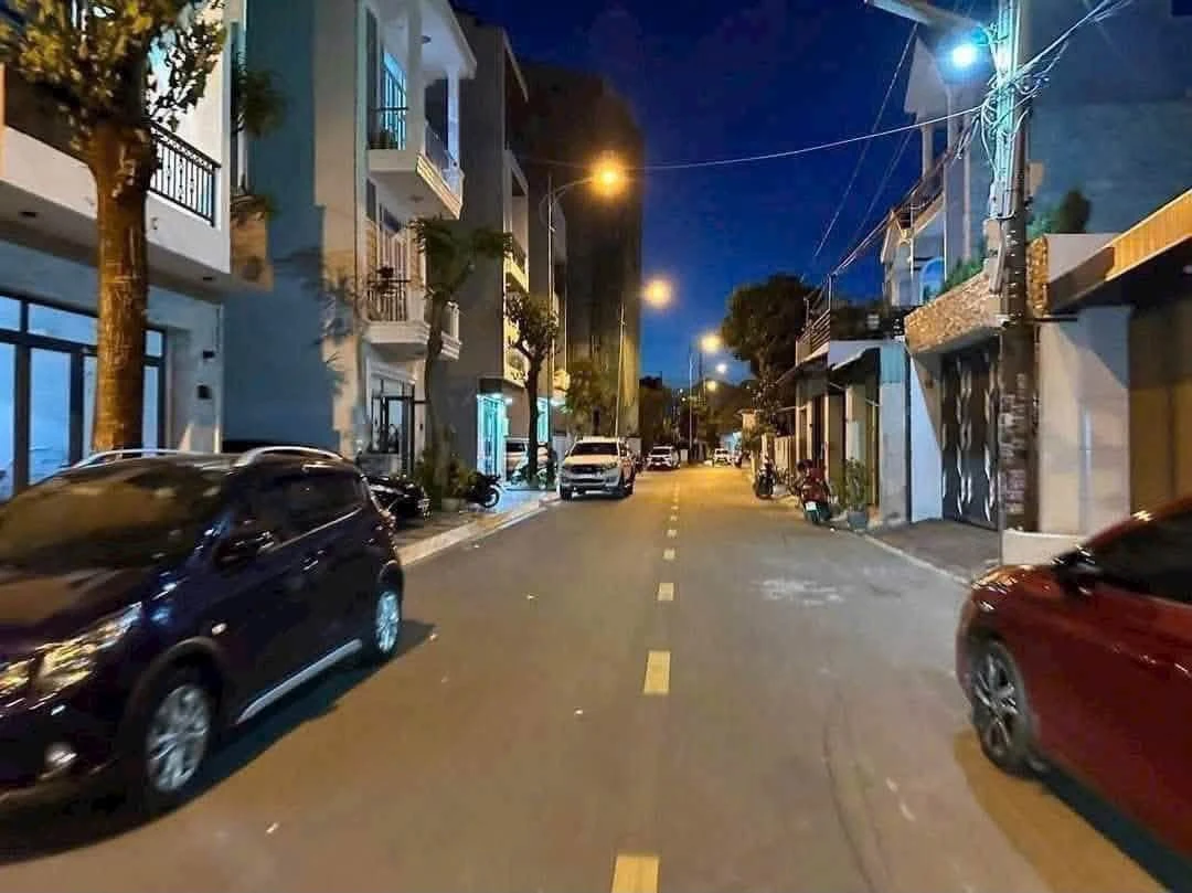 Bán đất thổ cư mặt tiền Nguyễn Trãi Phan Thiết 93m2 giá 3 tỷ - Ảnh thu nhỏ 2