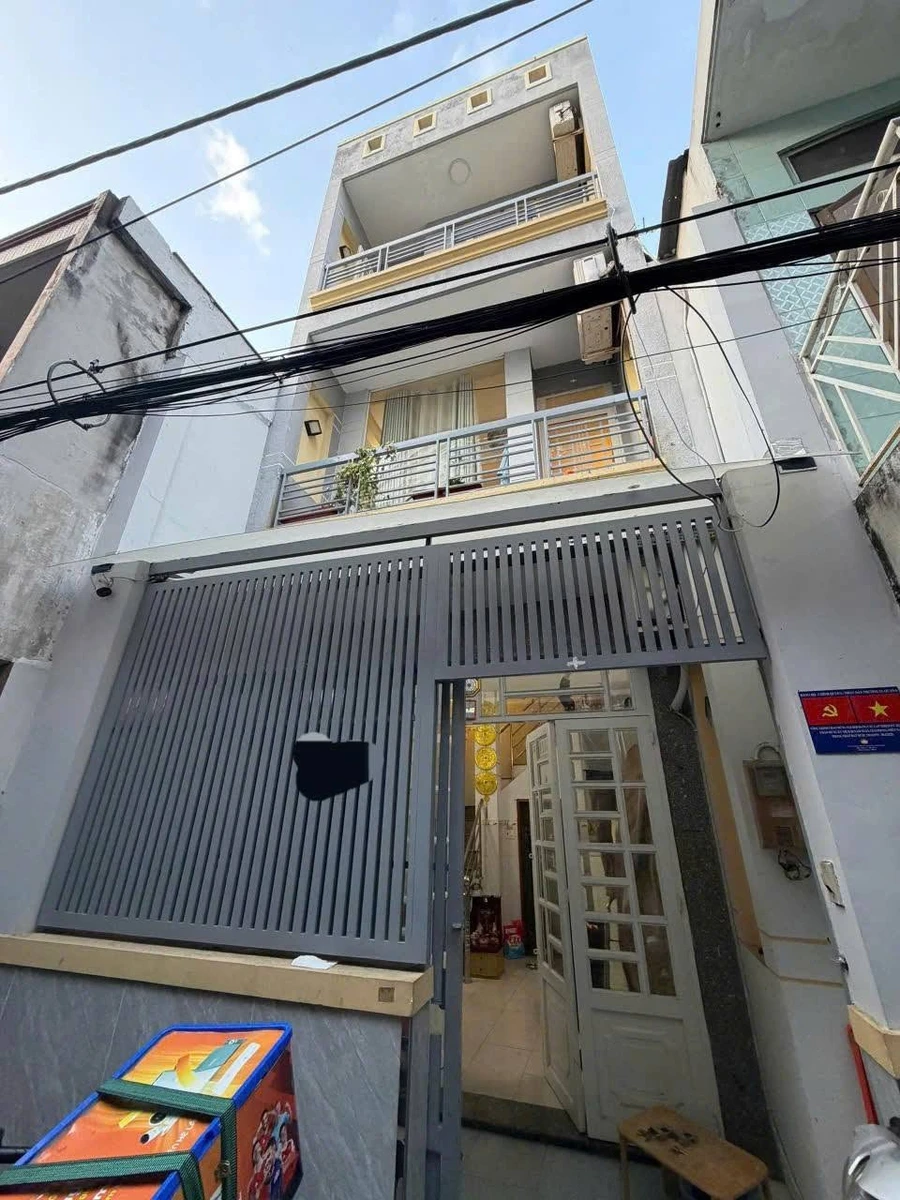 Bán nhà hẻm 3 tầng 4x7,2m đường An Dương Vương Quận 6, giá nhỉnh 4 tỷ - Ảnh 1