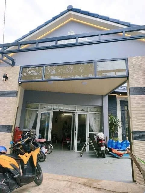 Bán 2 nhà sổ riêng Đình Phú Tự Bến Tre 269.8m² 4.5 tỷ - Ảnh thu nhỏ 4