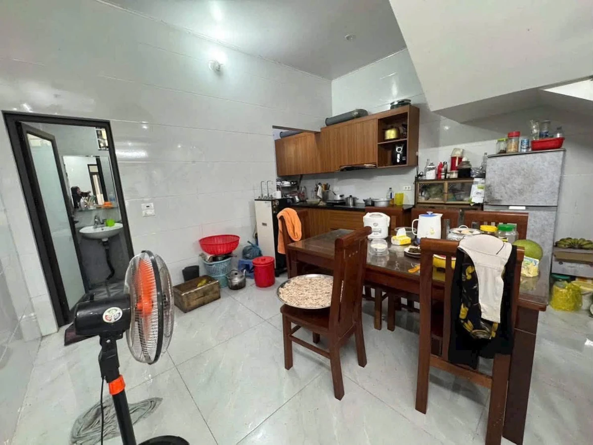 Bán nhà 2,5 tầng 80m² Ngõ Nguyễn Kiệm Vinh 5 tỷ - Ảnh thu nhỏ 2