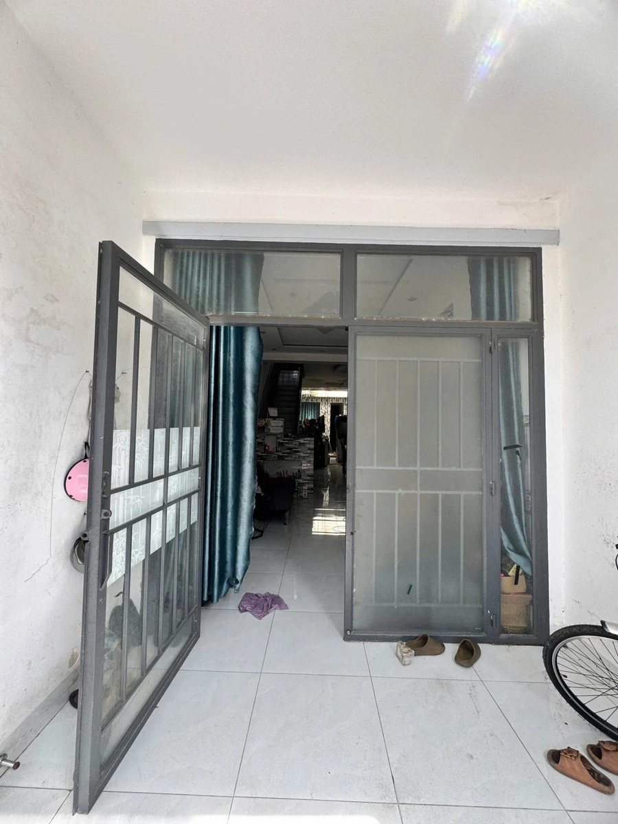 Bán nhà 1 trệt 1 lầu 95 m² Phường Hố Nai, Bình Dương - Ảnh thu nhỏ 2