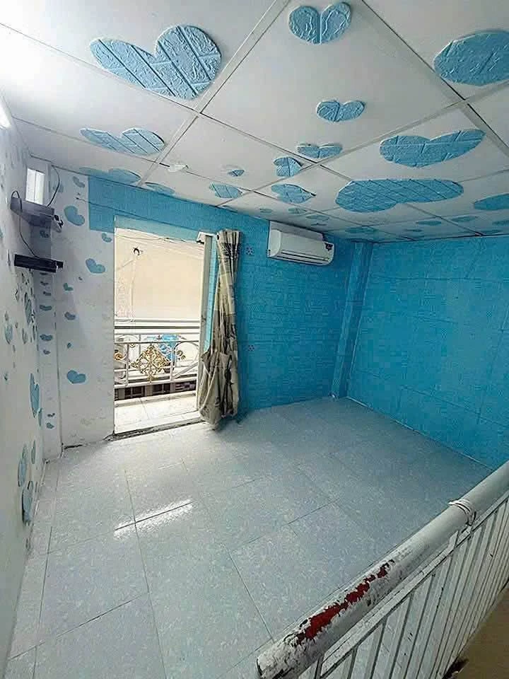 Bán nhà nhỏ 1 phòng ngủ 560tr Hiệp Thành Quận 12 - Ảnh thu nhỏ 3