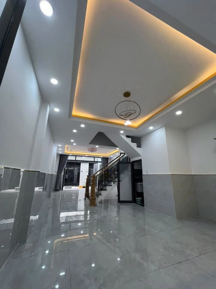 Bán nhà 1 trệt 1 lầu 60m2 gần chợ Bình Thành, Bình Tân, giá 4,18 tỷ - Ảnh thu nhỏ 2