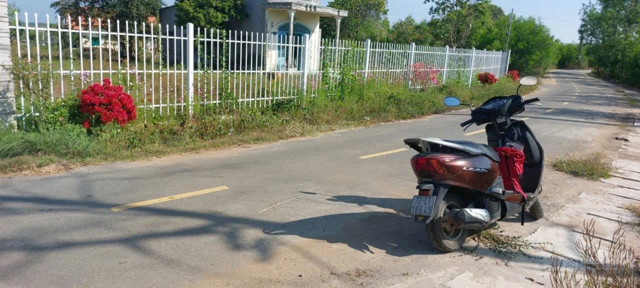 Cần tiền bán gấp lô đất mặt tiền Hồ Tràm giá 1,59 tỷ (có thổ cư) - Ảnh 1
