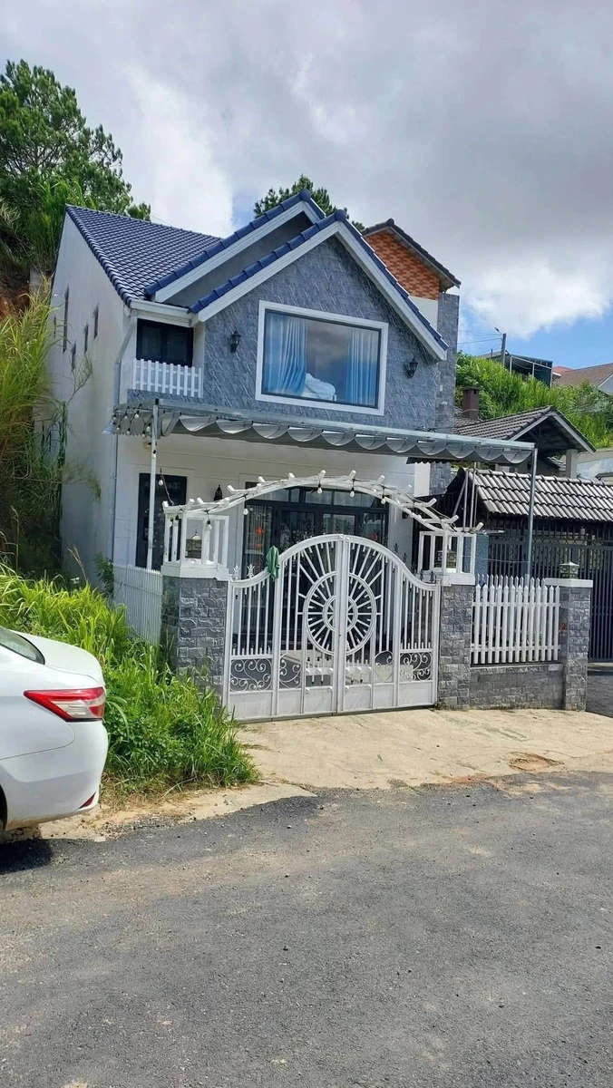 Bán villa 8 phòng, 200m² mặt tiền Nguyễn Hữu Cảnh, 8,5 tỷ - Ảnh 1