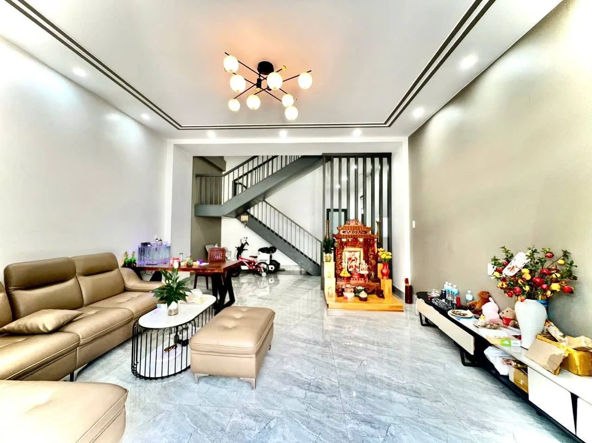 Bán nhà phố 4 phòng ngủ 200m² Văn Cao Rạch Giá - Ảnh thu nhỏ 2
