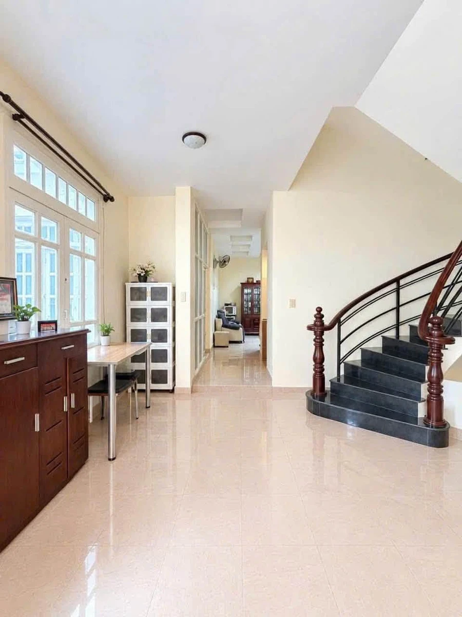 Bán biệt thự ven sông 210m² Dương Quảng Hàm, Gò Vấp - Ảnh thu nhỏ 3