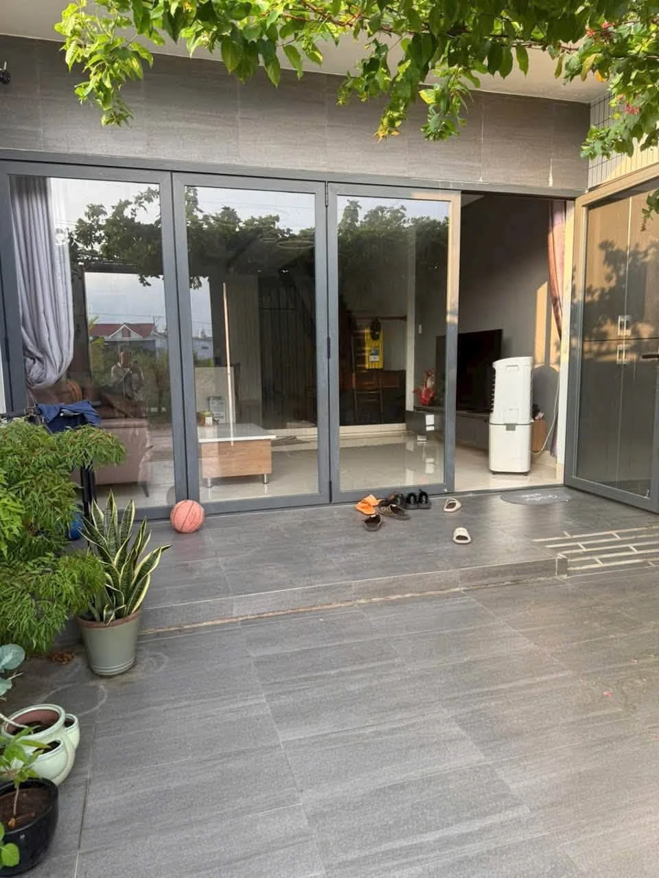 Bán nhà lầu 101m² 3PN Rạng Đông Hàm Liêm 2,2 tỷ - Ảnh 1