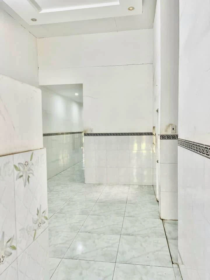 Bán nhà mặt tiền QL 14 Hoà Khánh 80m2 3 phòng ngủ - Ảnh 1