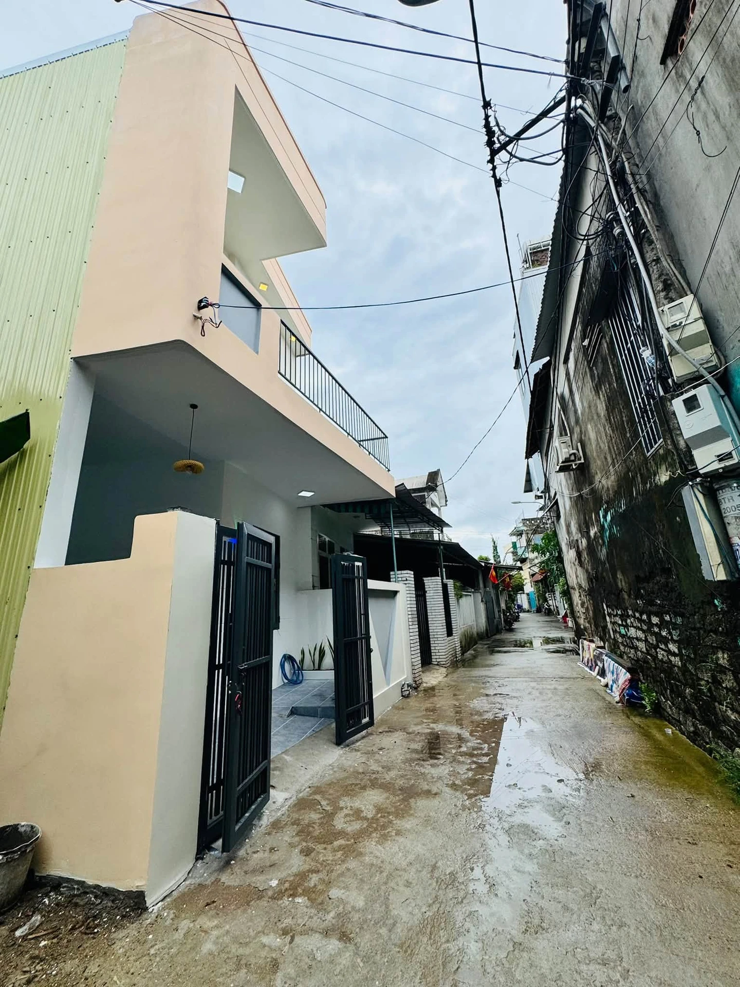 Bán nhà 2 tầng 3PN 99m2 hẻm Bà Triệu Quận 1 - Ảnh 1