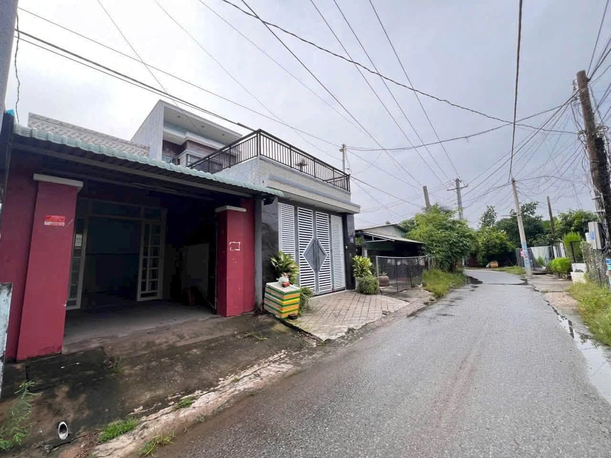 Bán shophouse mặt tiền kinh doanh Tỉnh Lộ 10, 100m² - 2.58 tỷ - Ảnh 1