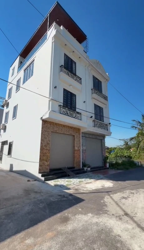 Bán nhà lô góc Vọng Hải 42m2 3 tầng giá 3 tỷ