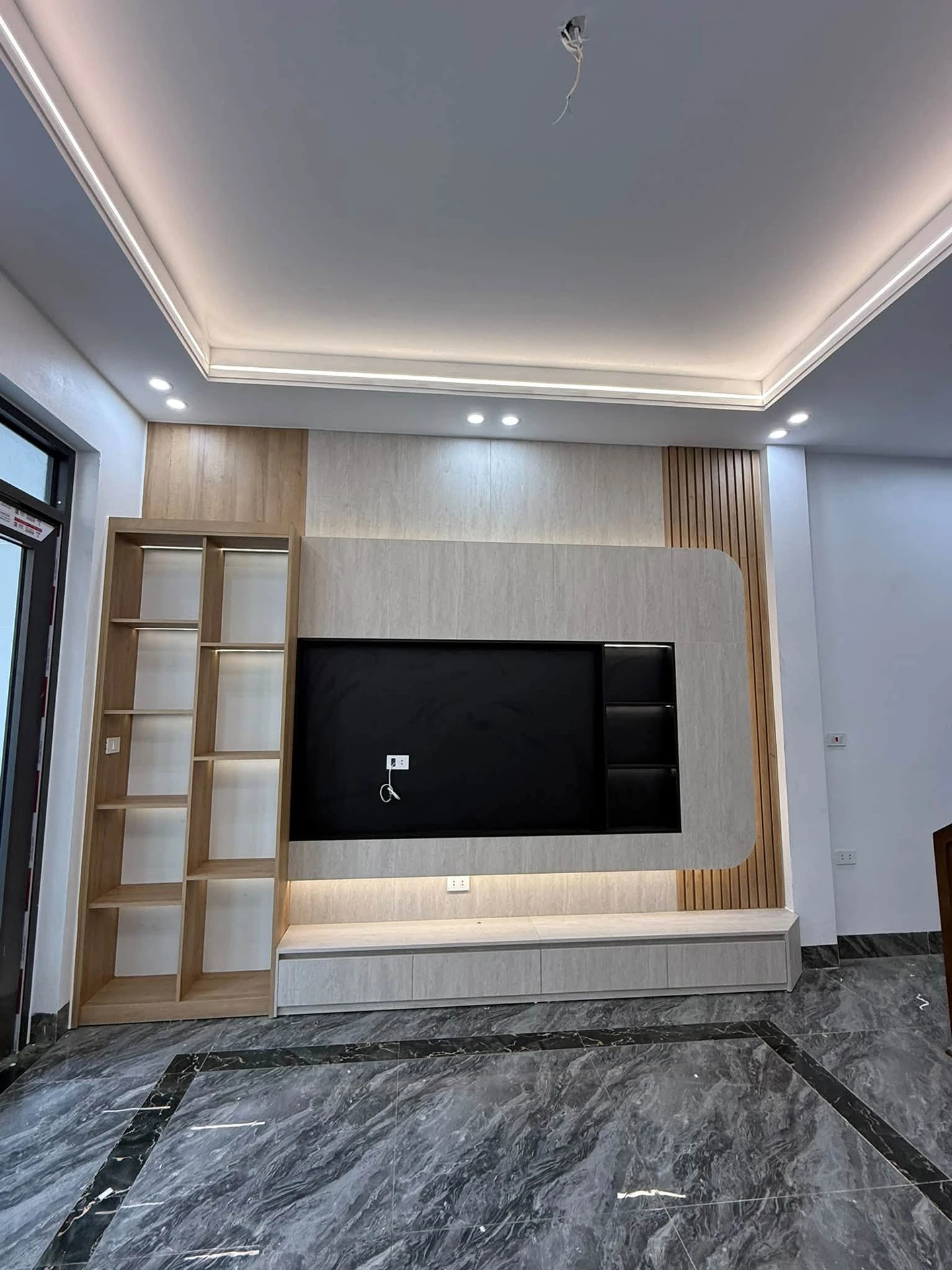 Bán nhà 3 tầng 68m² full nội thất 4,65 tỷ - Ảnh 1