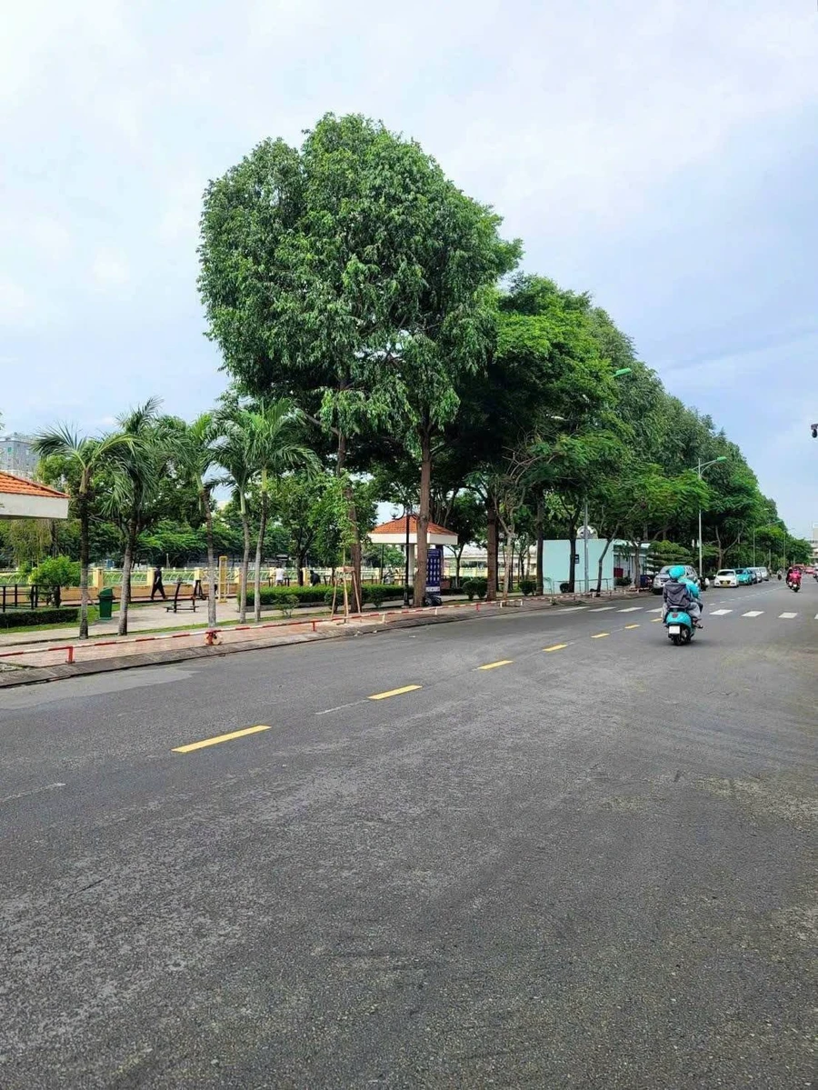 Bán nhà 4 tầng 170m² hẻm ô tô gần công viên Tầm Vu, Phường 26, Bình Thạnh - Ảnh thu nhỏ 3