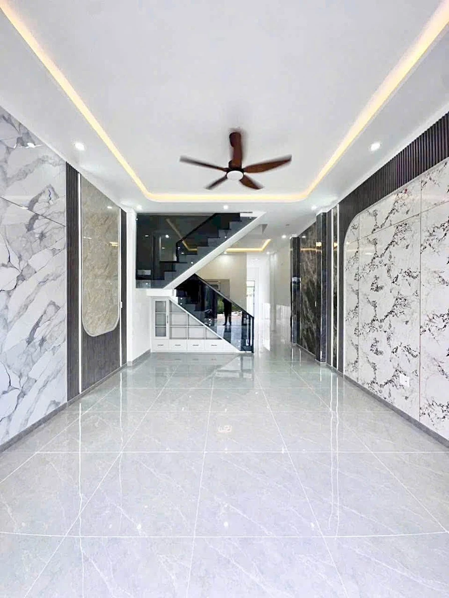 Bán nhà 3PN 120m² Phước Tân 700 triệu - Ảnh thu nhỏ 2