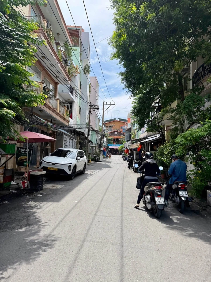 Bán nhà hẻm 8m ô tô tránh 51m2 2PN gần Ngã 5 Bình Hòa, Bình Thạnh giá hơn 7 tỷ - Ảnh thu nhỏ 2