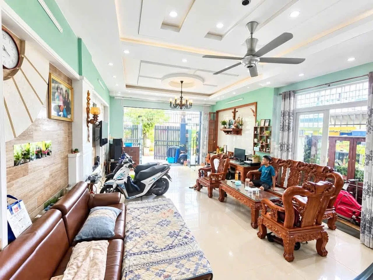 Bán nhà 4 tầng 119m² Đường 4 KDC Linh Xuân, Thủ Đức, giá 7,6 tỷ - Ảnh thu nhỏ 2