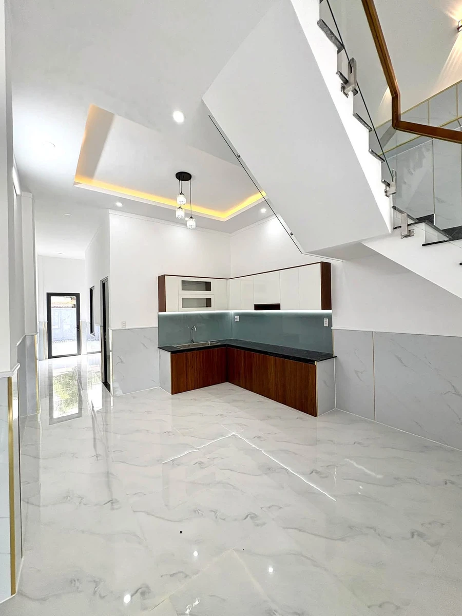 Bán nhà lầu hơn 112m2, 3 phòng ngủ gần chợ Thạnh Phú, Tân Triều, Đồng Nai - Ảnh thu nhỏ 4