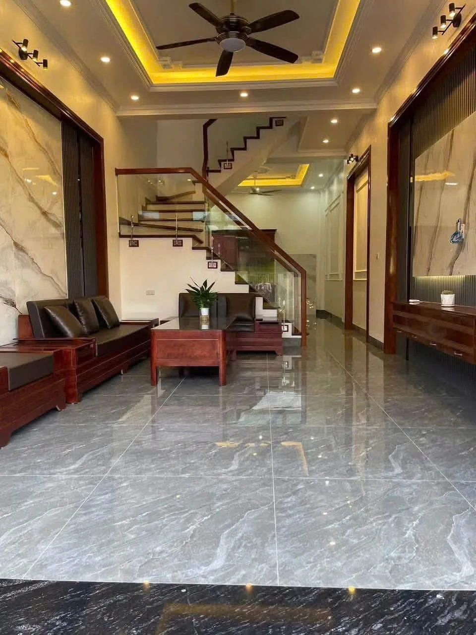 Bán nhà phố Tân Bình 50,5m2 3 tầng 3 phòng ngủ - Ảnh 1