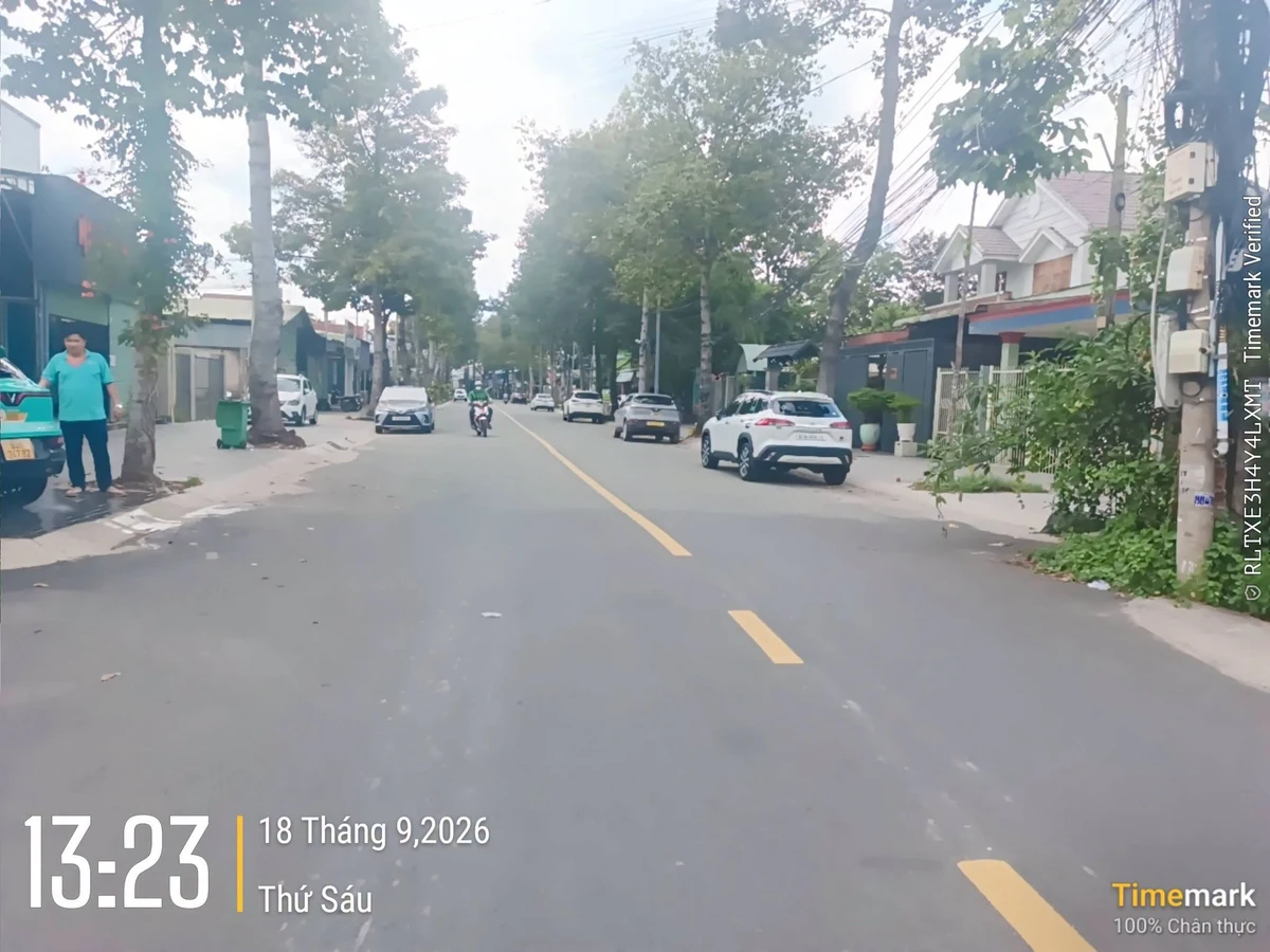 Bán nhà 1 trệt 2 lầu 6x11m, 3 phòng ngủ, giá 3,9 tỷ tại Phú Lợi, Thủ Dầu Một, Bình Dương - Ảnh 1