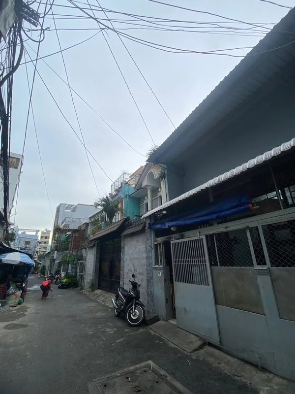 Bán nhà 2 tầng mặt tiền Nguyễn Thị Minh Khai 126m2 1ty670