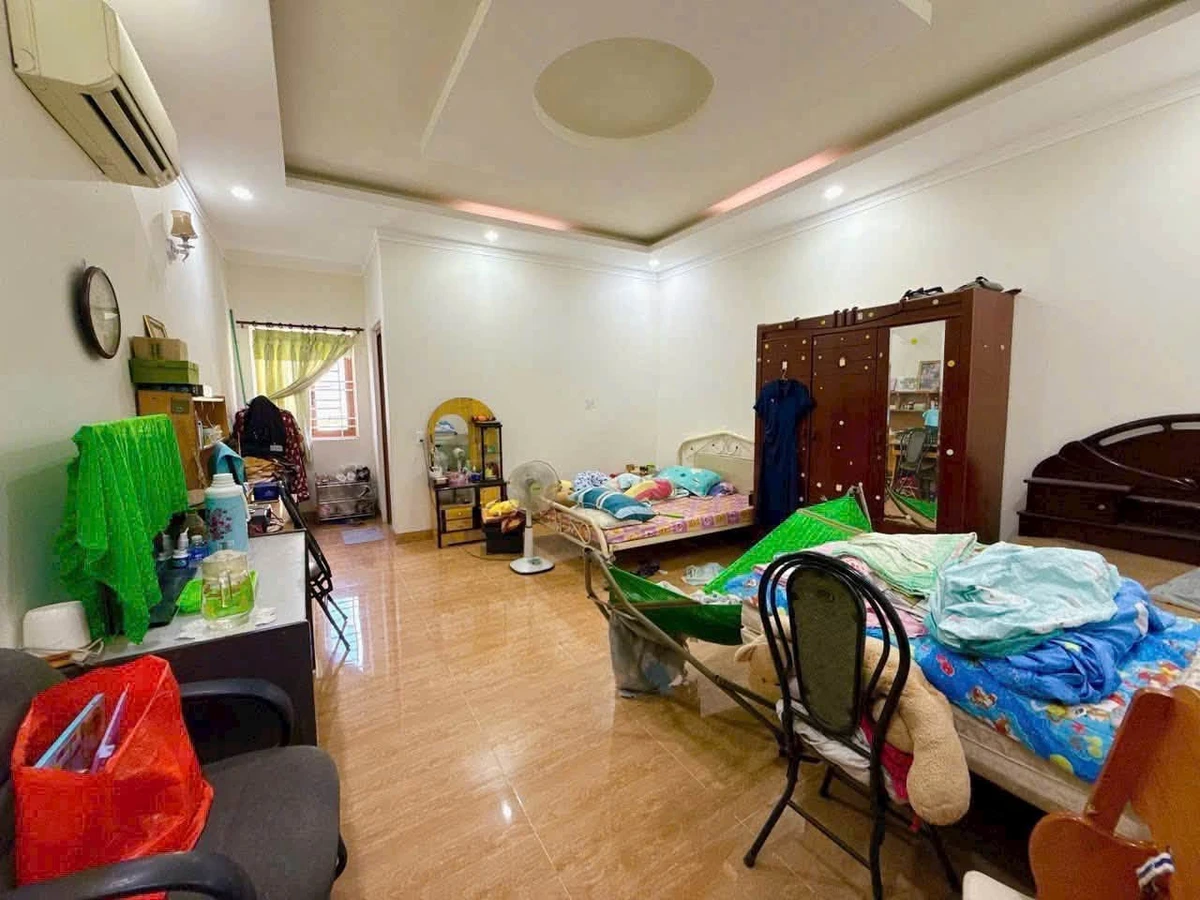 Bán nhà 1 trệt 2 lầu 6PN 250m² Tân Hiệp 9 tỷ 500 - Ảnh thu nhỏ 4