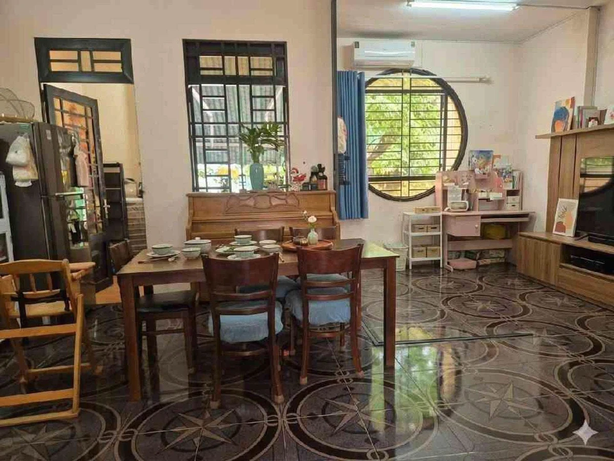 Bán nhà Dĩ An 100m2 nhỉnh 6 tỷ gần TTHC - Ảnh thu nhỏ 2