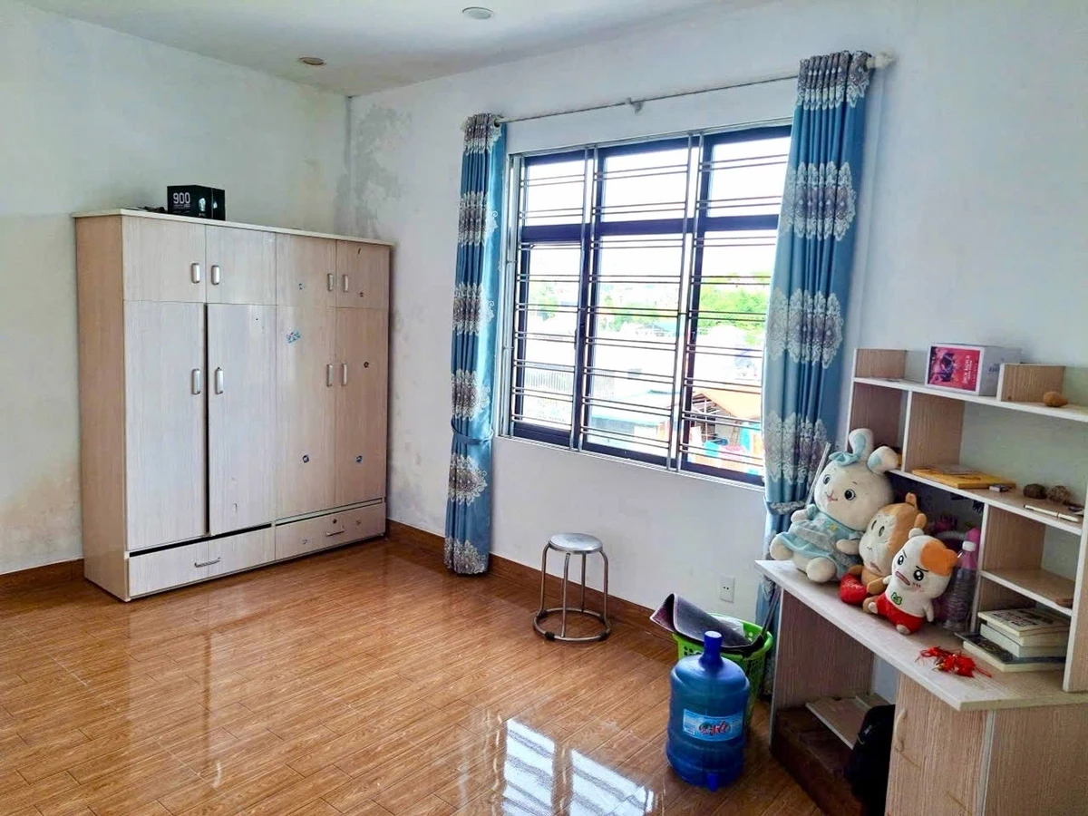 Bán nhà 4 tầng 54m² gần trung tâm Hạ Long, giá 4 tỷ - Ảnh thu nhỏ 4