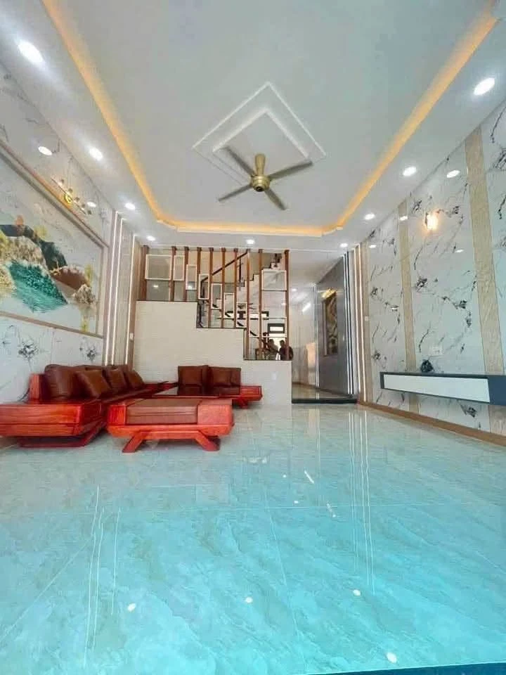 Bán gấp nhà sổ riêng 1 trệt 1 lầu 65m2, 3 phòng ngủ đường Tân Phước Khánh 07, Bình Dương - Ảnh thu nhỏ 2