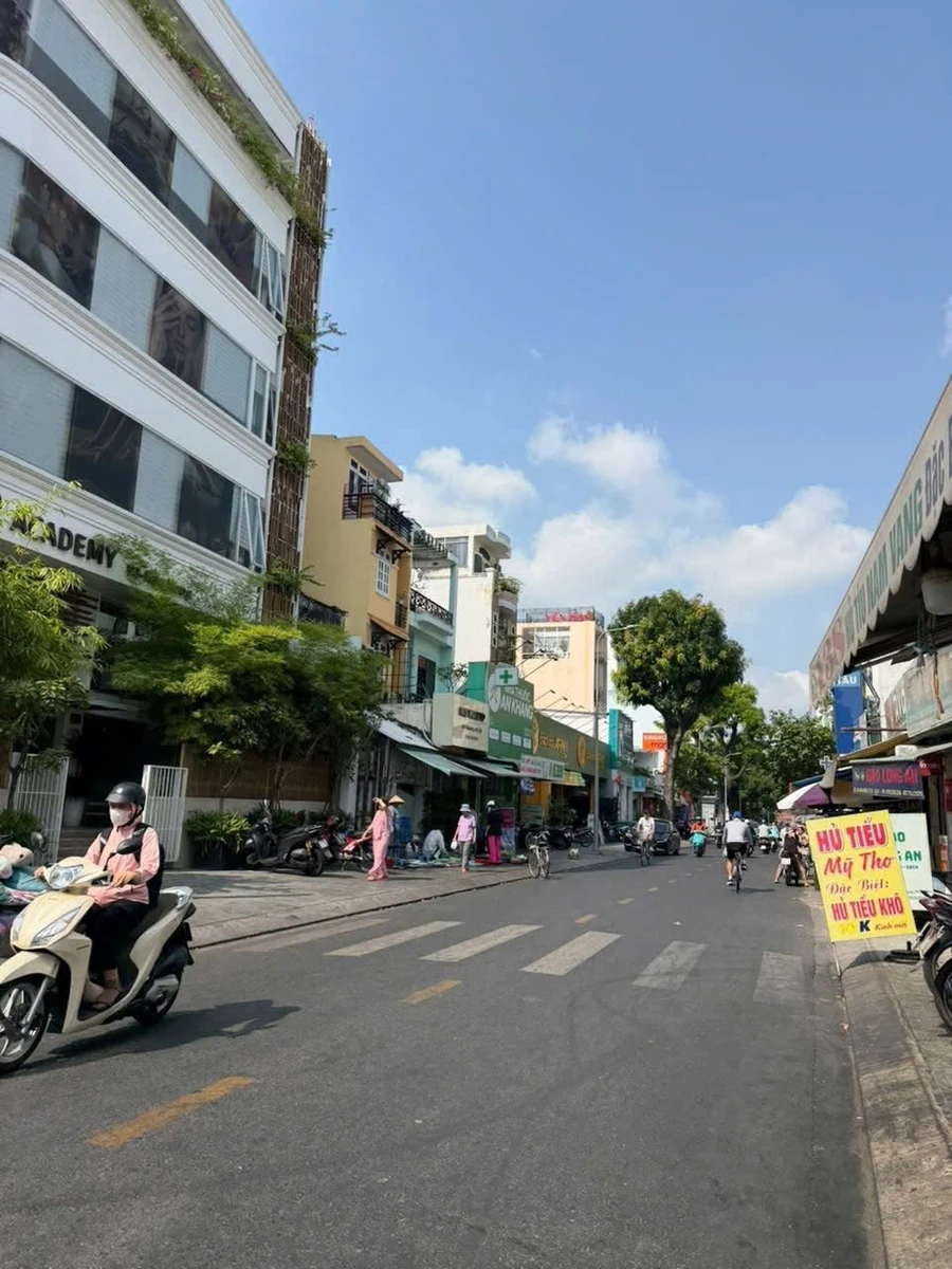 Bán shophouse góc 2 mặt tiền 138.9m² Quận 10, 54 tỷ - Ảnh thu nhỏ 3