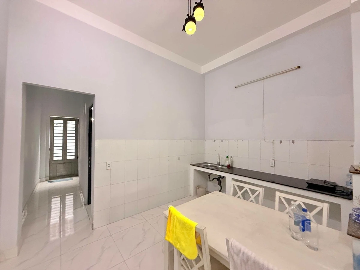 Bán nhà 64m2, 1 trệt 1 lầu, 4PN 2WC gần Hiệp Thành City, Quận 12, giá 4,9 tỷ - Ảnh thu nhỏ 4