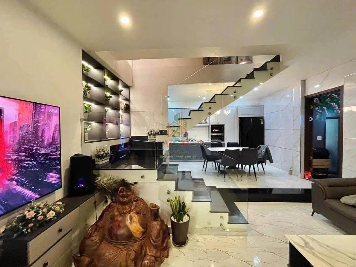 Bán biệt thự hẻm ô tô lớn 108m² Trần Hưng Đạo - Ảnh thu nhỏ 3