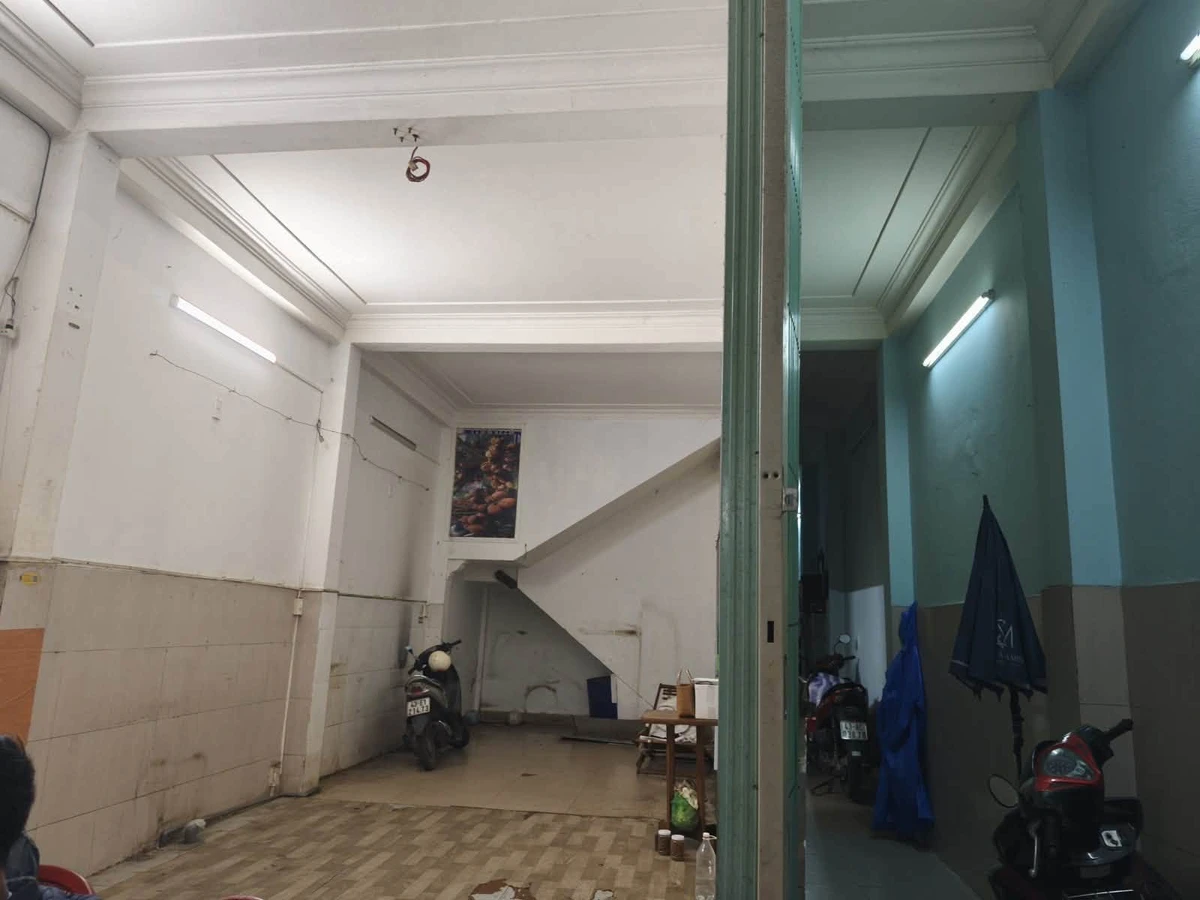 Bán nhà 2 tầng mặt phố 75m² Hoàng Diệu Đà Nẵng - Ảnh thu nhỏ 2
