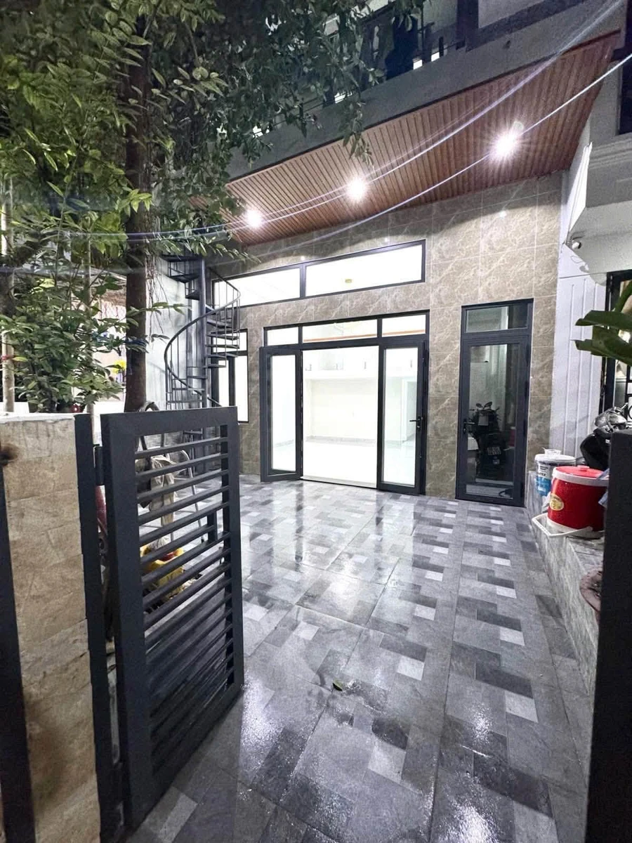 Bán nhà phố 4 tầng 95m² (6x16), 7PN, đường Cách Mạng Tháng 8, Quận 10 - Ảnh thu nhỏ 4