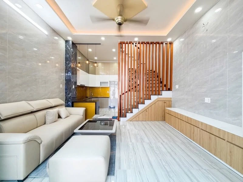 Bán nhà 3 tầng 42m2 đường Huỳnh Tấn Phát Quận 7, 2PN 2WC, giá 5,39 tỷ - Ảnh thu nhỏ 2