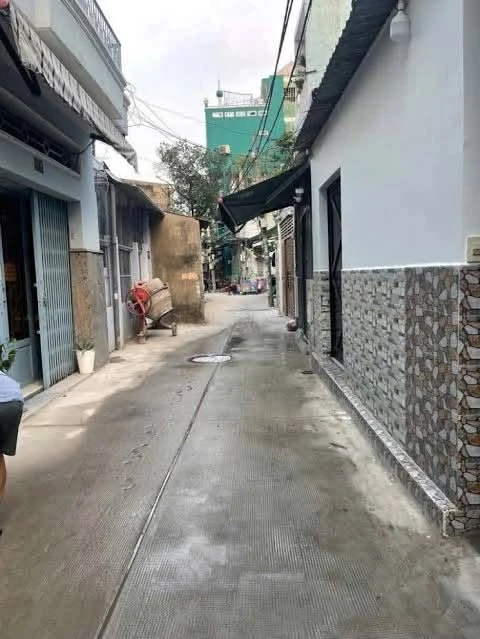 Bán nhà hẻm xe hơi Quận 4, 31m2 trệt lầu, giá 3,999 tỷ - Ảnh 1