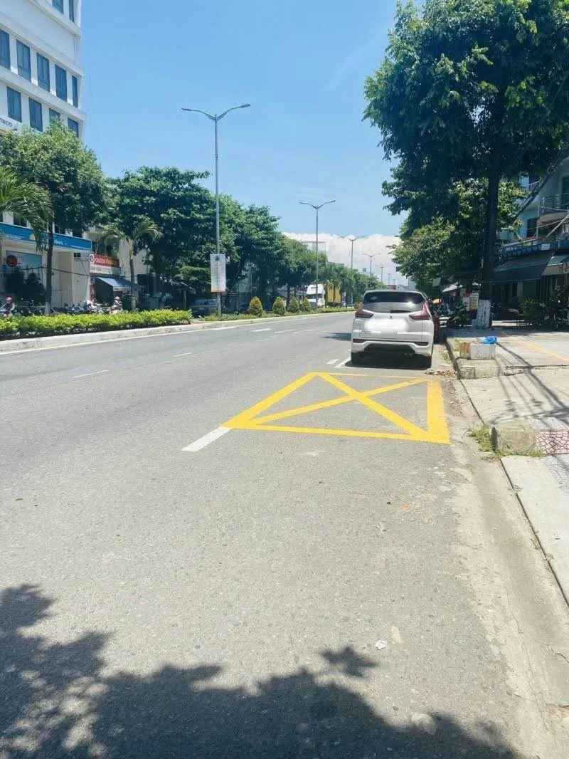 Bán nhà mặt tiền 150m², ngang 10m đường 2/9 Đà Nẵng, 19 tỷ - Ảnh thu nhỏ 2