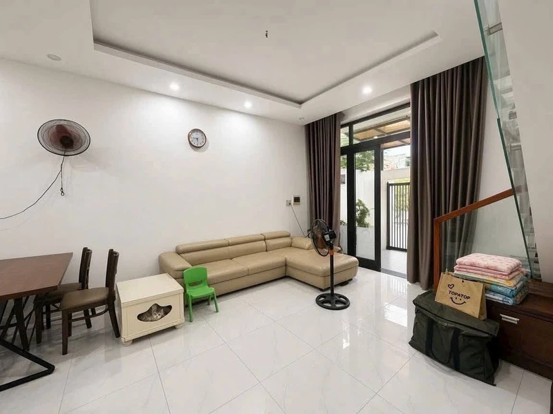 Bán nhà 2 tầng 76m2 3PN 2WC Huế 2.4 tỷ