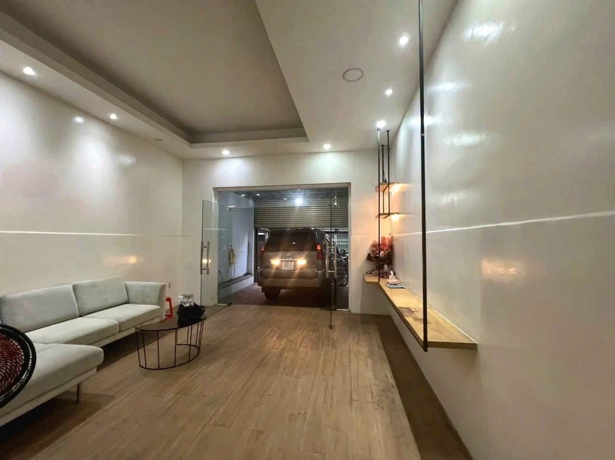 Bán nhà mặt tiền Nguyễn Đình Chính, Phường 15, Phú Nhuận, 102m², giá 23 tỷ - Ảnh thu nhỏ 4