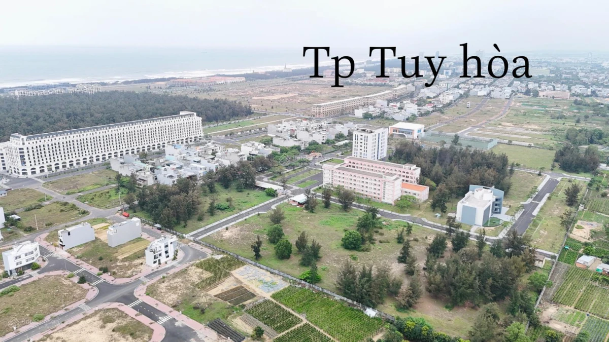 Khu đấu giá đường 14 ngay trung tâm TP Tuy Hòa cách biển chỉ 300m, khu sầm uất, giá tốt - Ảnh thu nhỏ 3